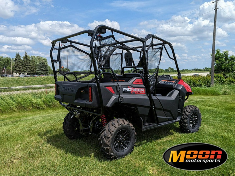 2024 Honda Pioneer 700-4 Deluxe DELUXE AVENGER RED