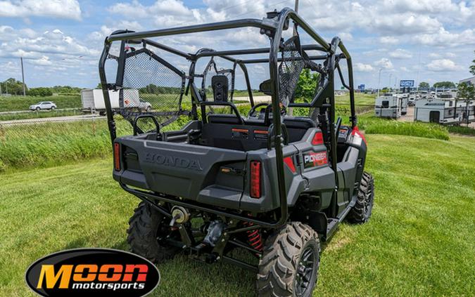 2024 Honda Pioneer 700-4 Deluxe DELUXE AVENGER RED