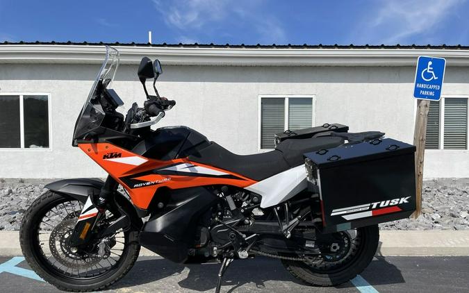 2023 KTM 890 Adventure