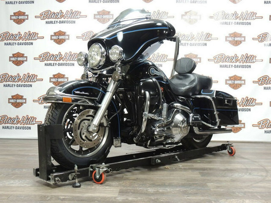 2006 Harley-Davidson® FLHTCUI Electra Glide® Ultra Classic® SHINE