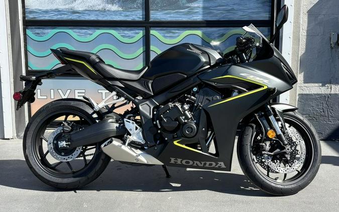 2026 Honda® CBR650R E-Clutch