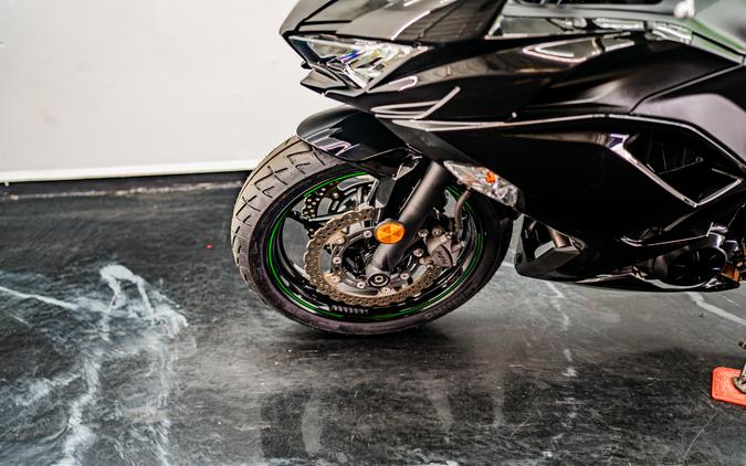 2022 Kawasaki Ninja 650 KRT Edition