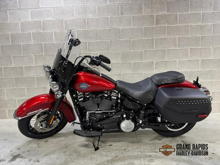 2026 Harley-Davidson® FLHC - Heritage Classic