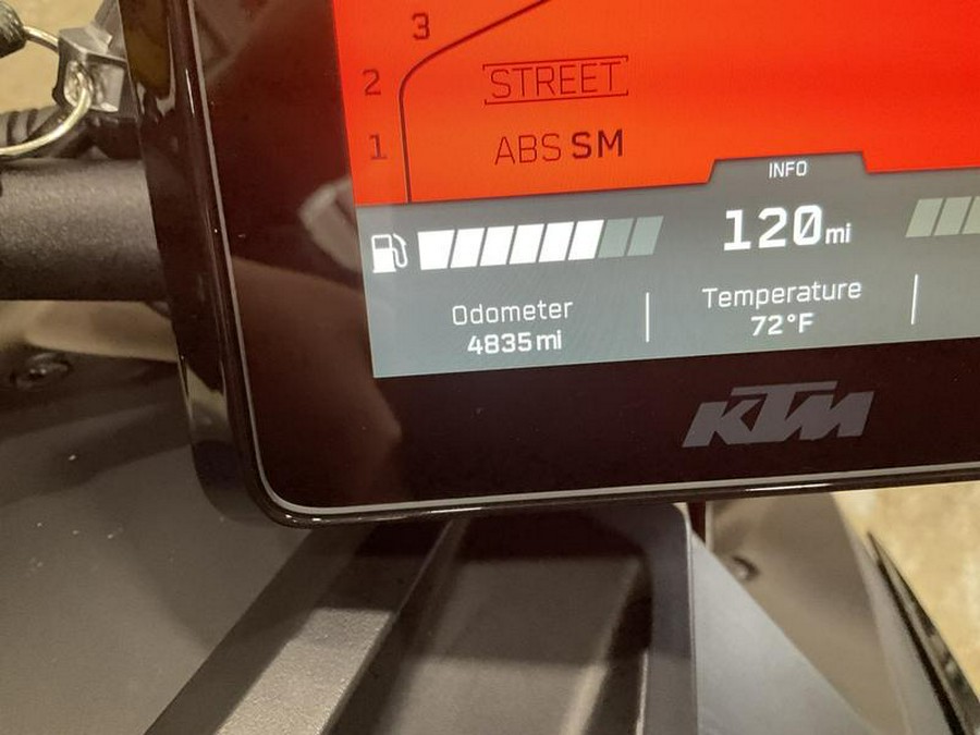 2022 KTM 1290 Super Duke R EVO