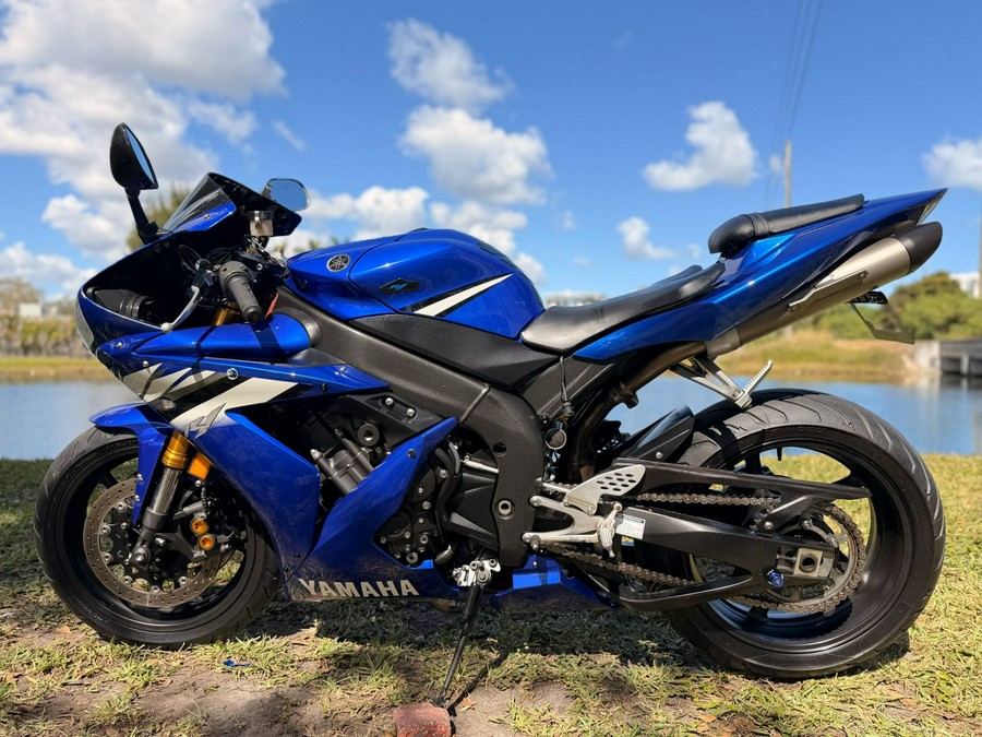 2006 Yamaha Motor Corp., USA YZF-R1