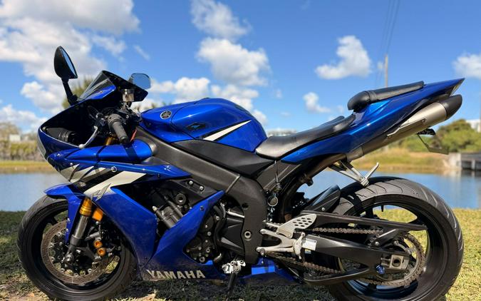 2006 Yamaha Motor Corp., USA YZF-R1