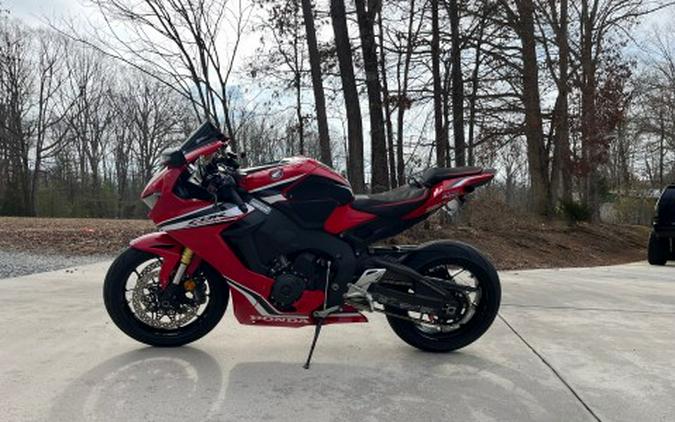 2019 Honda CBR1000R