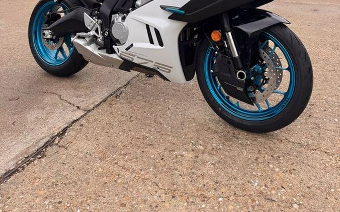 2026 CFMOTO 675SS