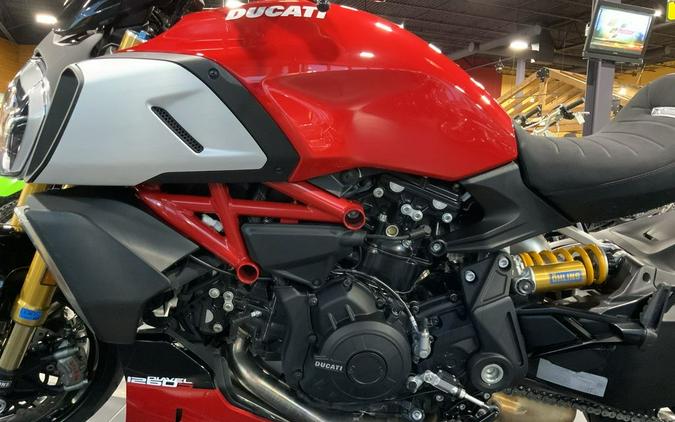 2021 Ducati Diavel 1260 S Ducati Red