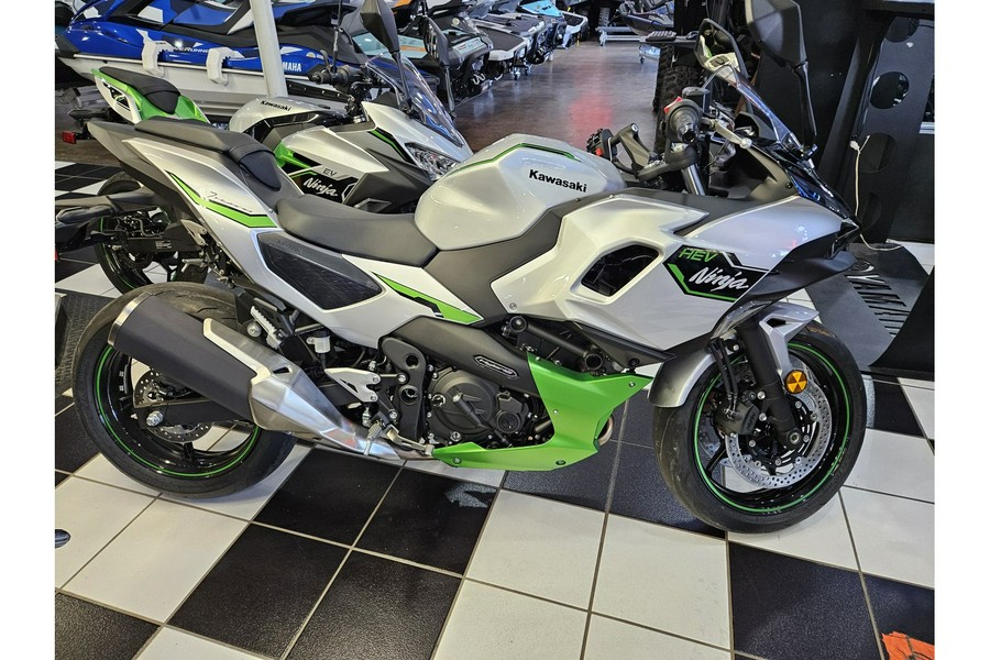 2024 Kawasaki Ninja® 7 Hybrid ABS