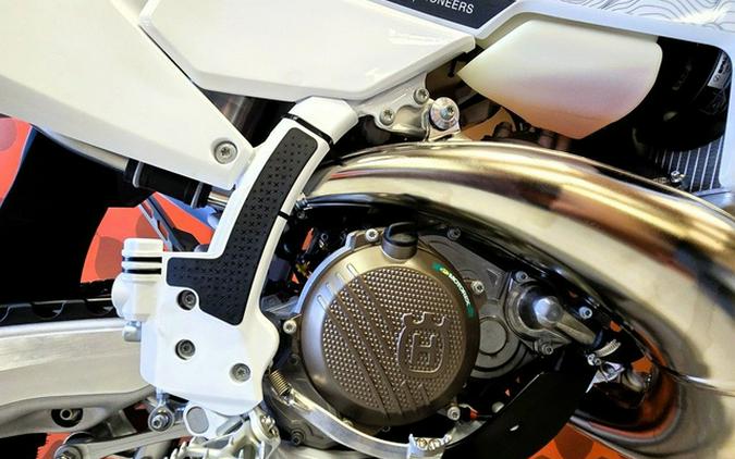 2025 Husqvarna TE 300 PRO