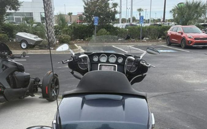 2016 Harley-Davidson Trike FLHTCUTG - Tri Glide Ultra