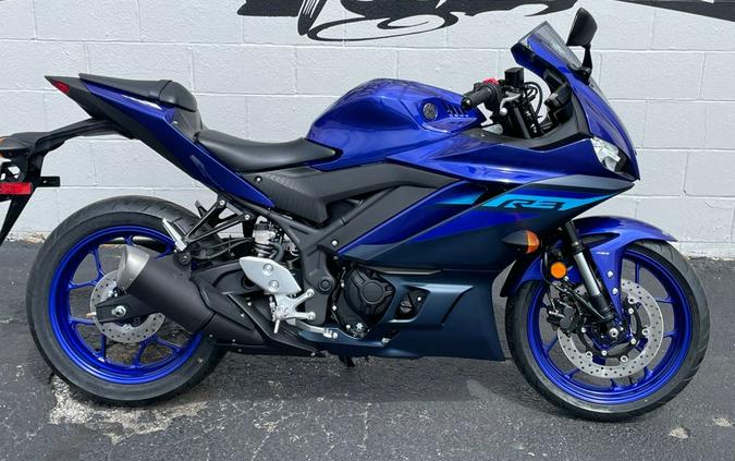 2024 Yamaha YZFR3