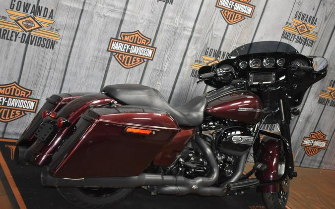 FLHXS 2018 Street Glide Special