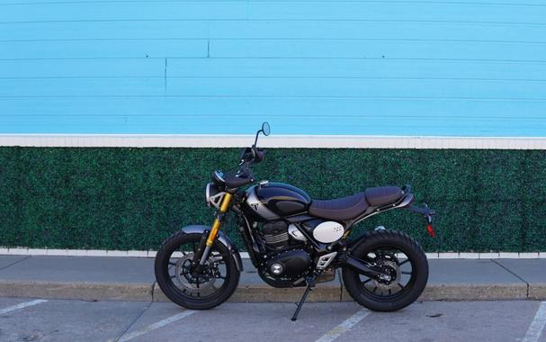 2025 Triumph Scrambler 400 X