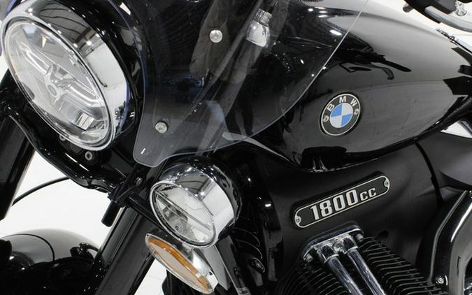 2023 BMW R 18 Classic Black Storm Metallic