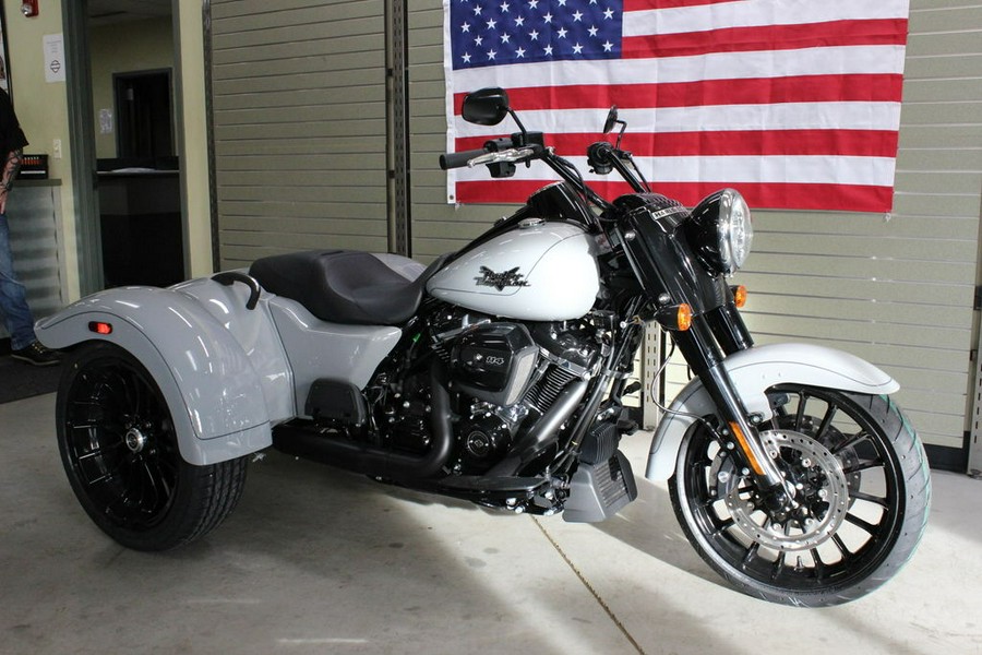 2024 Harley-Davidson® FLRT - Freewheeler®