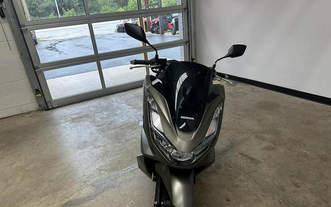 2023 Honda® PCX