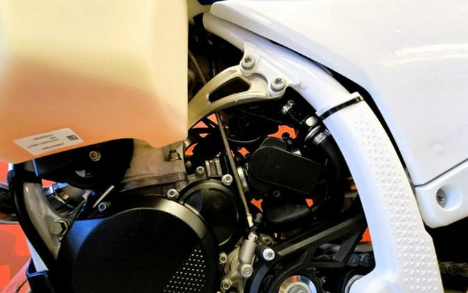 2025 Husqvarna TE 300 HERITAGE EDITION