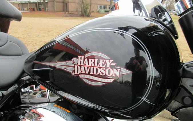 2012 Harley-Davidson FLHTC - Electra Glide Classic