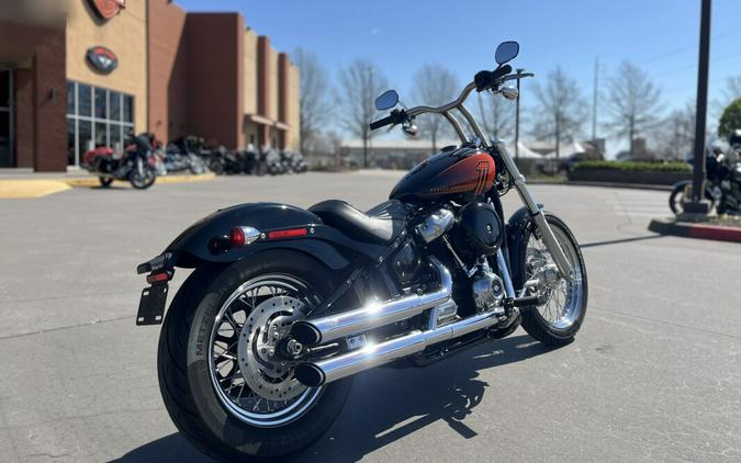 2020 Harley-Davidson® FXST Softail Standard® Vivid Black 049984