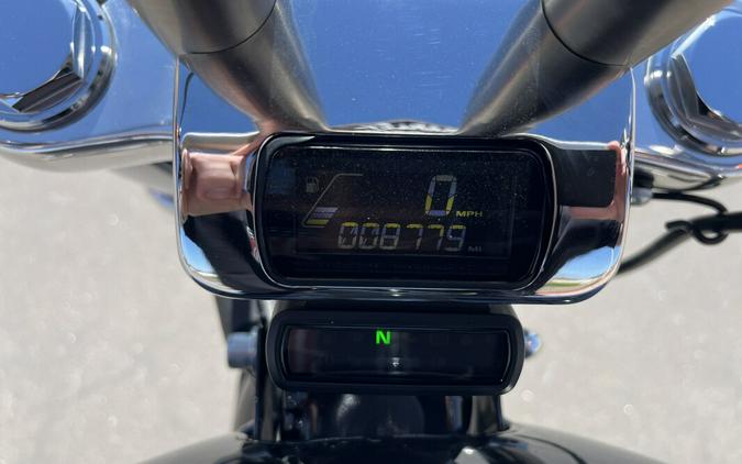 2020 Harley-Davidson® FXST Softail Standard® Vivid Black 049984