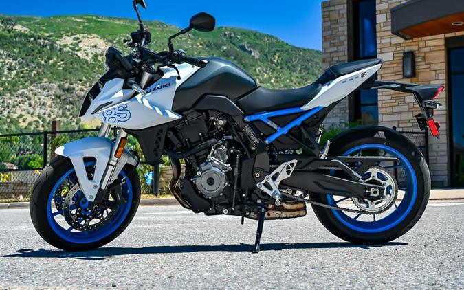 2023 Suzuki GSX-8S