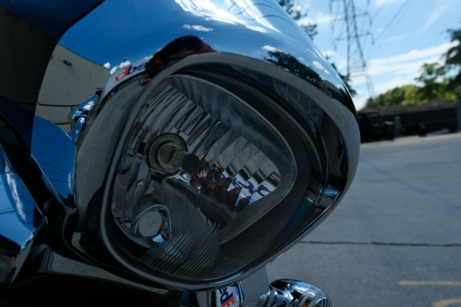 2025 SUZUKI BOULEVARD M109R