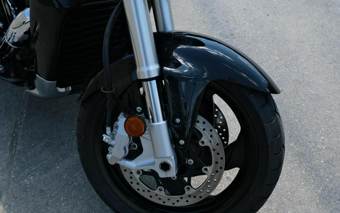 2025 SUZUKI BOULEVARD M109R