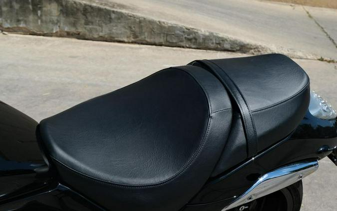 New 2025 SUZUKI BOULEVARD M109R