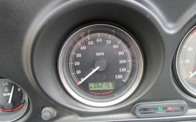 2010 Harley-Davidson FLHTC - Electra Glide Classic