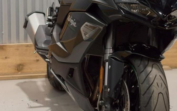 2025 Kawasaki Ninja 1100SX ABS