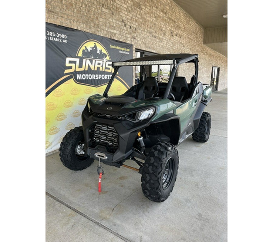 2023 Can-Am Commander DPS 1000R