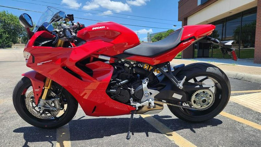 2024 Ducati Supersport 950 S Red