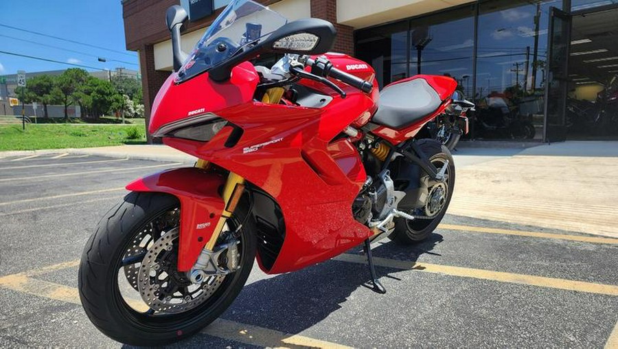 2024 Ducati Supersport 950 S Red