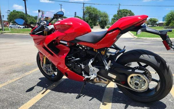 2024 Ducati Supersport 950 S Red