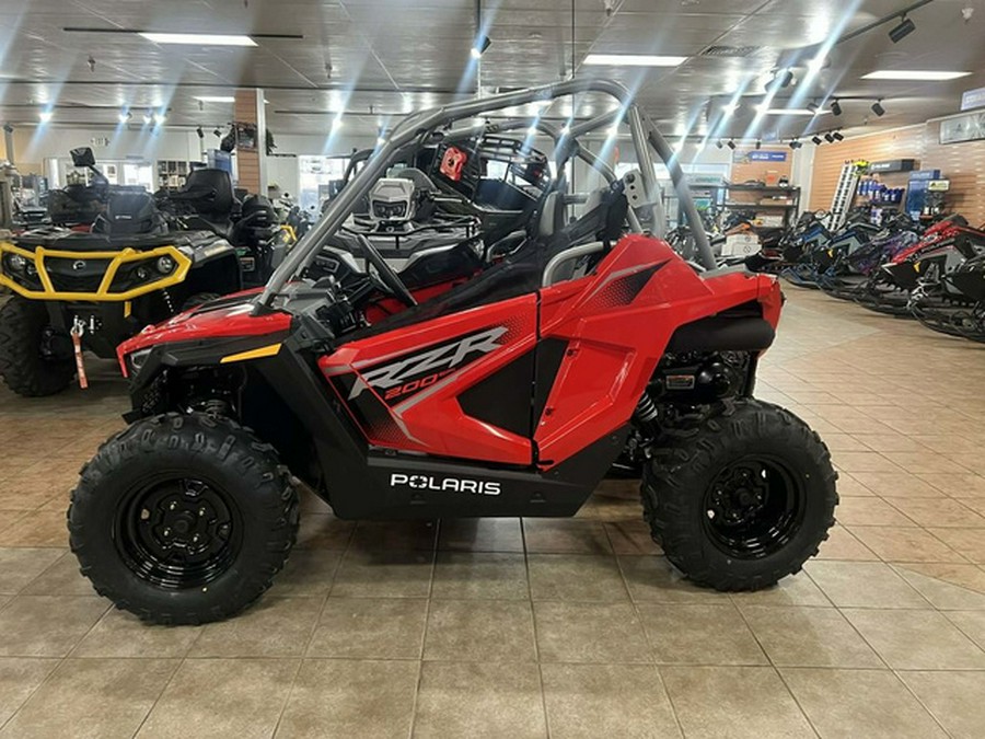 2026 Polaris RZR 200 EFI