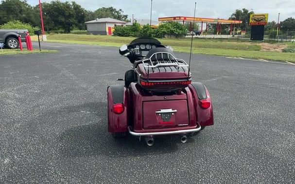 2014 Harley-Davidson Trike FLHTCUTG - Tri Glide Ultra