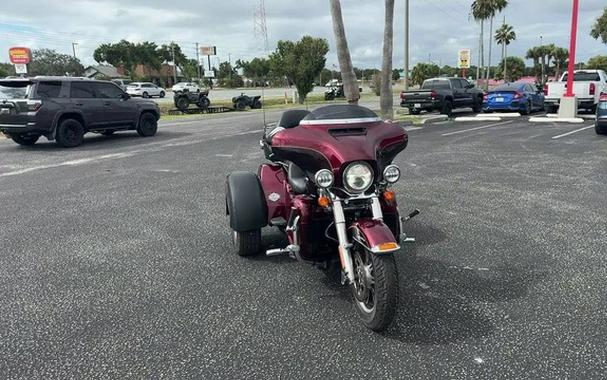 2014 Harley-Davidson Trike FLHTCUTG - Tri Glide Ultra