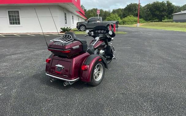 2014 Harley-Davidson Trike FLHTCUTG - Tri Glide Ultra