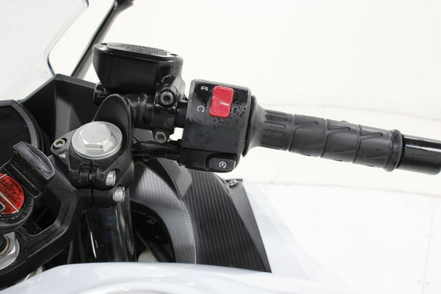 2023 Kawasaki Ninja 400 Pearl Blizzard White/Metallic Carbon Gray Metallic Magnetic Dark GrayTwilight Blue