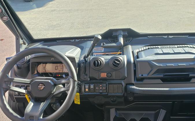 2024 Can-Am Defender Limited HD10