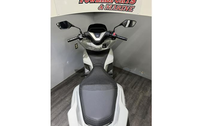 2026 ADV160 - Honda