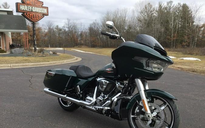 2024 Harley-Davidson® Road Glide® Alpine Green