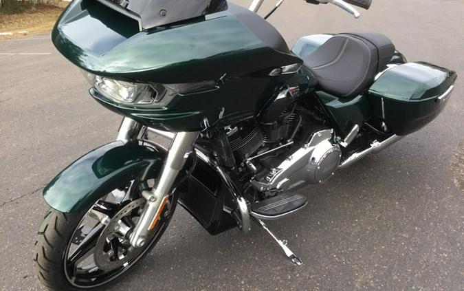 2024 Harley-Davidson® Road Glide® Alpine Green