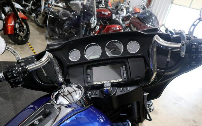 2016 Harley-Davidson® FLHTCUL - Electra Glide® Ultra Classic® Low