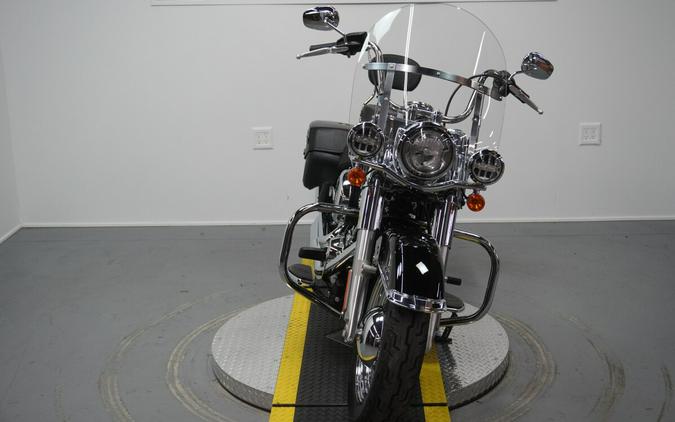 2020 Harley-Davidson® Heritage Classic 107 Vivid Black