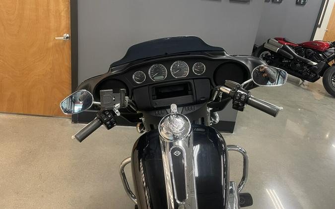 2019 Harley-Davidson® Electra Glide® Standard Vivid Black