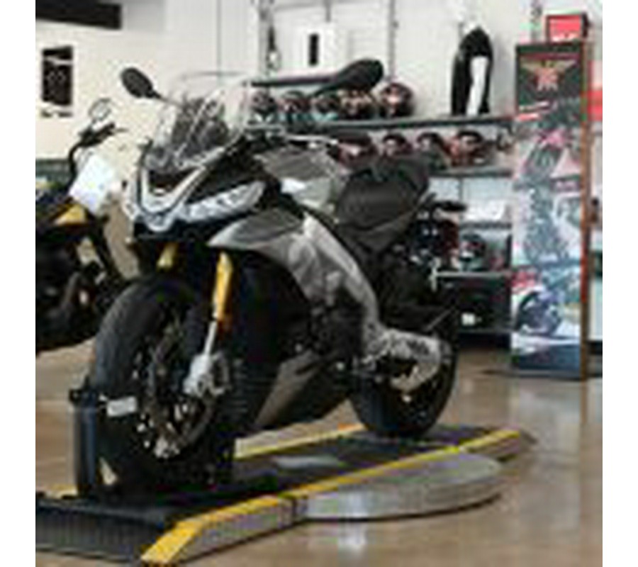 2023 Aprilia Tuono V4 RR 1100