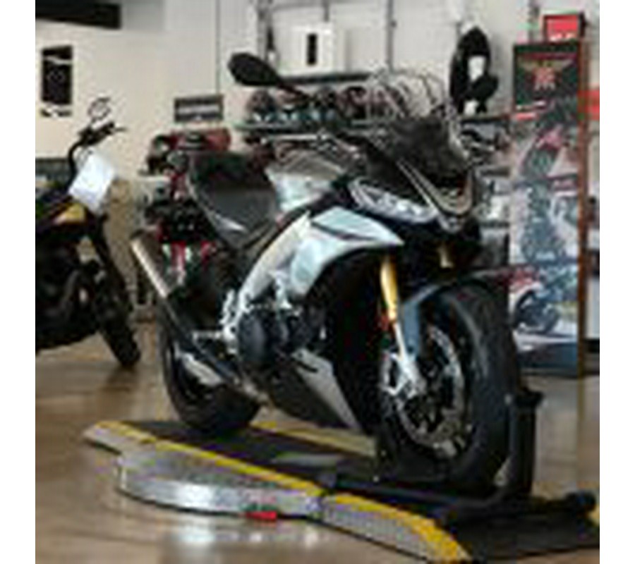 2023 Aprilia Tuono V4 RR 1100